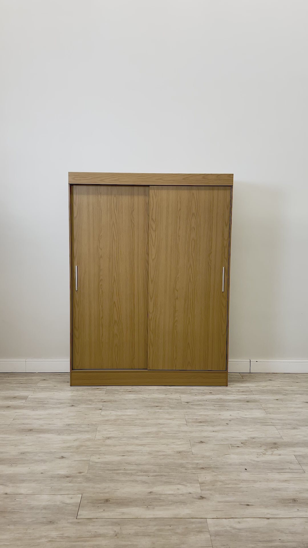 Guarda Roupa Solteiro 2 Portas de Correr Orazio 135cm Carvalho com Off-White